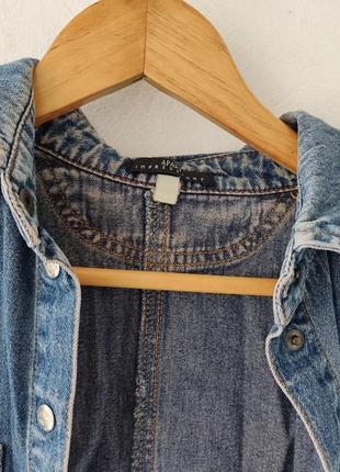 Женская джинсовая рубашка, приталенная4 фото
