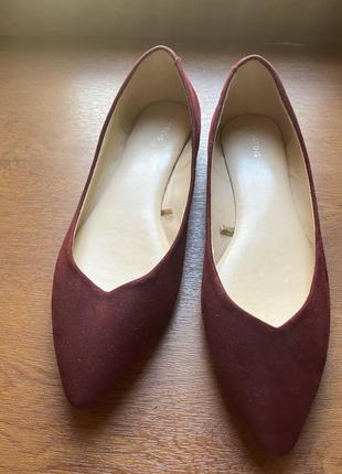Балетки з гострим носком