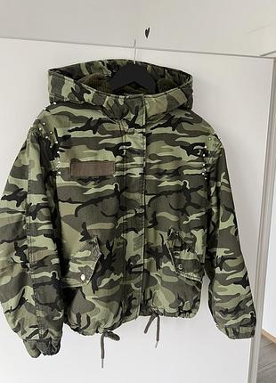Демісезонна куртка bershka