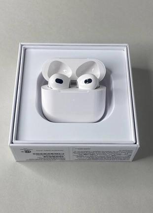 ✅ безпровідні навушники airpods 3 high copy

🎁 чохол у подарунок 

🎧 безпроводні навушники airpods 3 без шумоподавлення3 фото