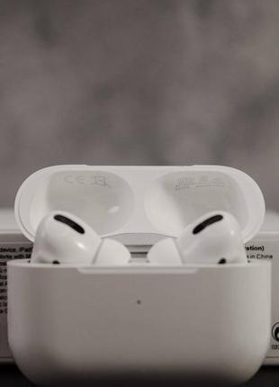 Бюджетные наушники airpods 2 high copy

🎁 чехол в подарок 

🎧 беспроводные наушники airpods 2 без шумоподавления4 фото