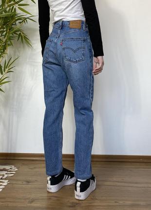 Джинсы прямые мом levi’s