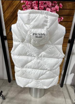 Жіноча жилетка prada3 фото