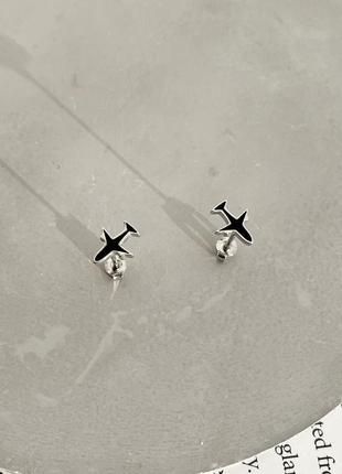 Срібні сережки гвоздики літак чорна емаль2 фото