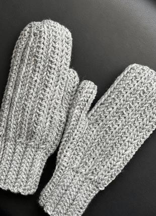 Рукавички, рукавиці ручної роботи  в сірому кольорі