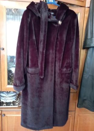 Шубка из искусственного меха.