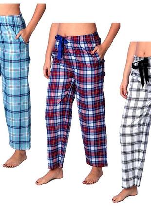 Яркие пижамные свободные штанишки в клеточку. для  дома сна и отдыха