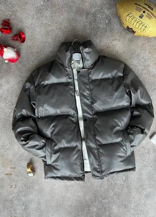 Чоловіча зимова куртка з еко шкіри сірого кольору3 фото