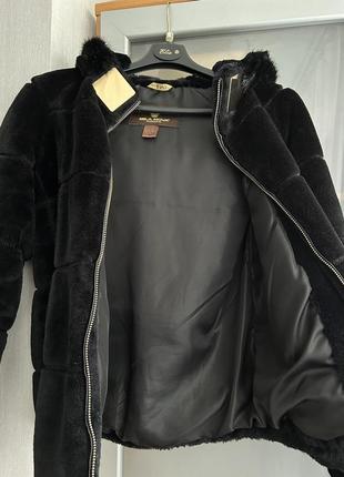 Курточка зі штучного хутра4 фото