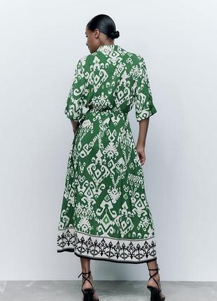 Платье сарафан длинное под пояс зеленый принт абстракция zara s