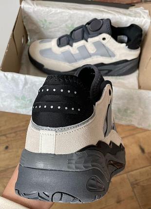 Adidas 7