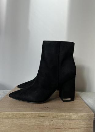 Calvin klein 36 чоботи оригінал