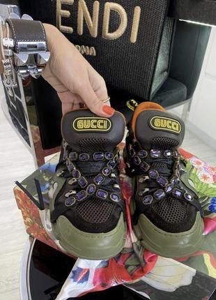 Шикарные брендовые кроссовки с камнями gucci