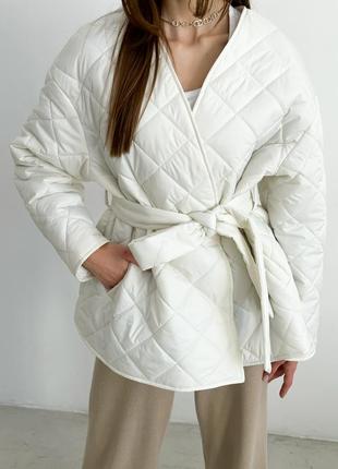 Дутая стеганая куртка кимоно на запах под пояс10 фото