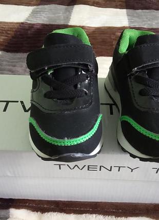 Кросівки на хлопчика