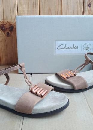 Нові стильні шкіряні босоніжки clarks шльопанці оригінал