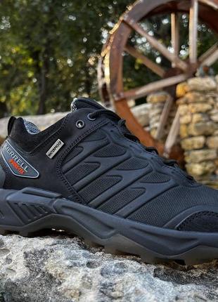 Мужские кроссовки  moab gore-tex black