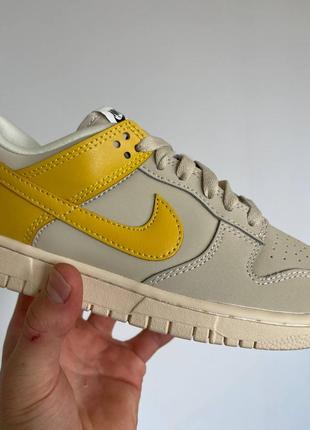 Кросівки nike dunk low lx banana4 фото