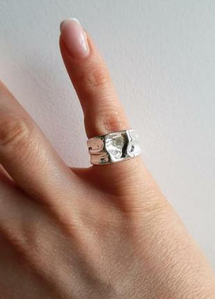 Необычное кольцо в стиле дали8 фото