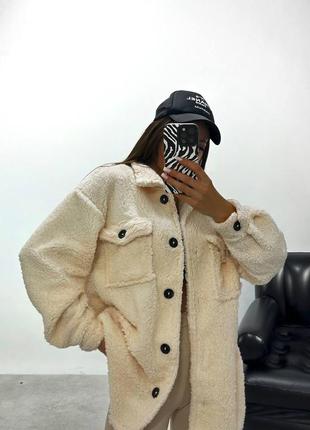 Уютная мягкая объемная женская кофта тедди рубашка меховая на пуговицах куртка барашек оверсайз 42-469 фото