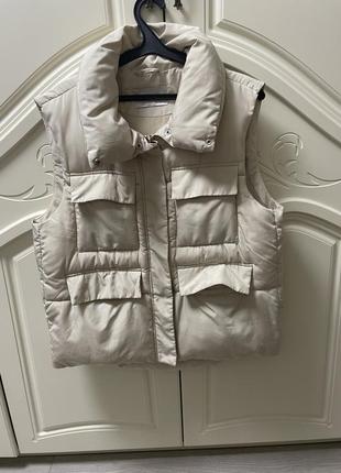 Жилет  stradivarius