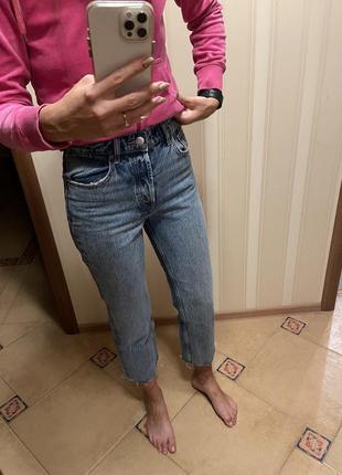 Стильная прямые джинсы с необработанным низом zara3 фото