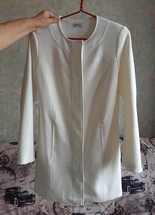 Пальто легкое