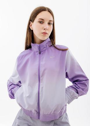 Женская куртка nike w nk swsh run prnt jkt  фиолетовый xs (7ddx1039-567 xs)
