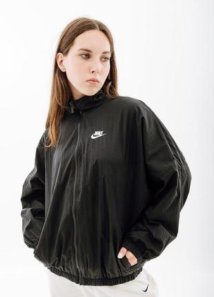 Женская куртка nike w nsw essntl wr wvn jkt  черный m (7ddm6185-010 m)