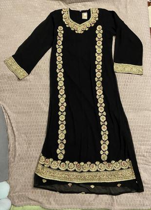 Марокканский кафтан с капюшоном,  абая, галабея, джаллаба, джилабея