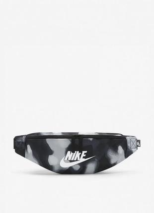 Сумка на пояс nike nk heritage waistpck - accs pr сірий, білий уні 41 x 10 x 15 см dr6250-010