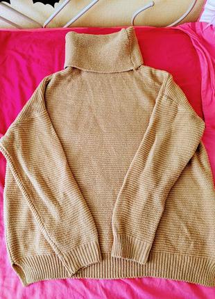 Объемный свитер песочного цвета3 фото