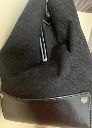 Брендова стильна сумка-саквояж шкіра + тканина від dkny7 фото