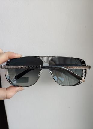 Стильные солнцезащитные мужские очки havvs polarized  с боковой шорой2 фото