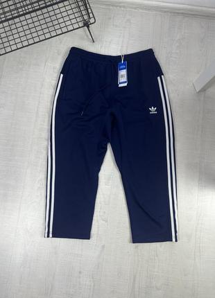 Спортивные штаны adidas originals 3-stripes 7/8 pants2 фото