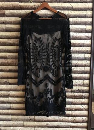 Сукня вечірня в мереживо