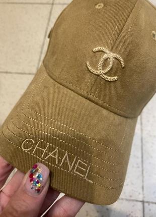 Кепка бейсболка в стиле chanel2 фото