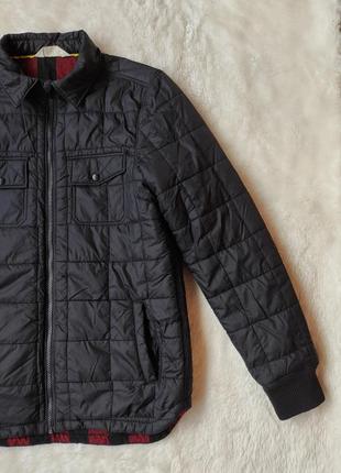 Черная стеганая куртка-рубашка деми курточка короткая с воротником подкладкой в клетку плащевка h&m3 фото
