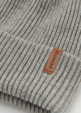 Текстурована шапка-біні з нашивкою 4-6р2 фото