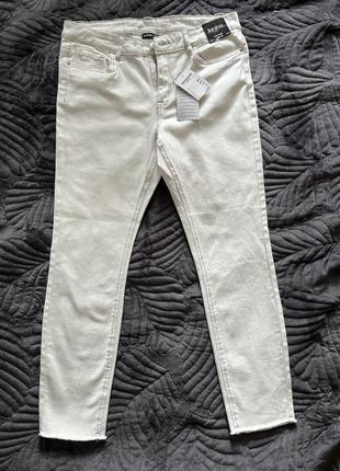 Великолепные белые женские джинсы1 фото