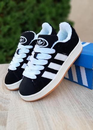 Зимові жіночі кросівки adidas campus black white winter fur кампус чорні з білим кольором з хутром