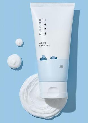 Ніжна пінка round lab 1025 dokdo cleanser ніжна пінка для вмивання з морською водою