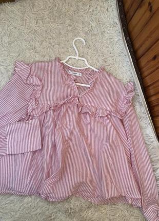 Свободная розовая оверсайз блуза от манго с оборками размер л6 фото