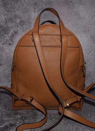Michael kors rhea zip (женский кожаный рюкзак майкл корс )4 фото