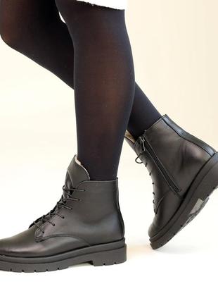 Стильні класичні чорні жіночі черевики зимові,шкіряні,натуральна шкіра і хутро,жіноче взуття на зиму