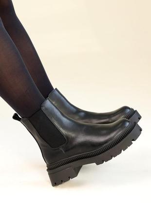 Трендовые черные зимние женские ботинки челси, массивная подошва, кожаная/кожа-женская обувь на зиму5 фото
