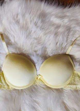 Ліфчик бюстгальтер