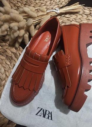 Лоферы zara