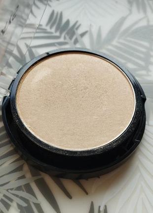 #розвантажую 🌸хайлайтер пудровий для обличчя o’bays luminizer highlighter 01 слонова кістка7 фото