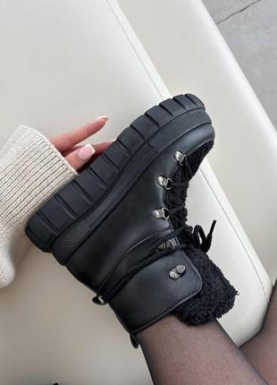 Черные очень стильные демисезонные ботинки внутри теплый флис10 фото